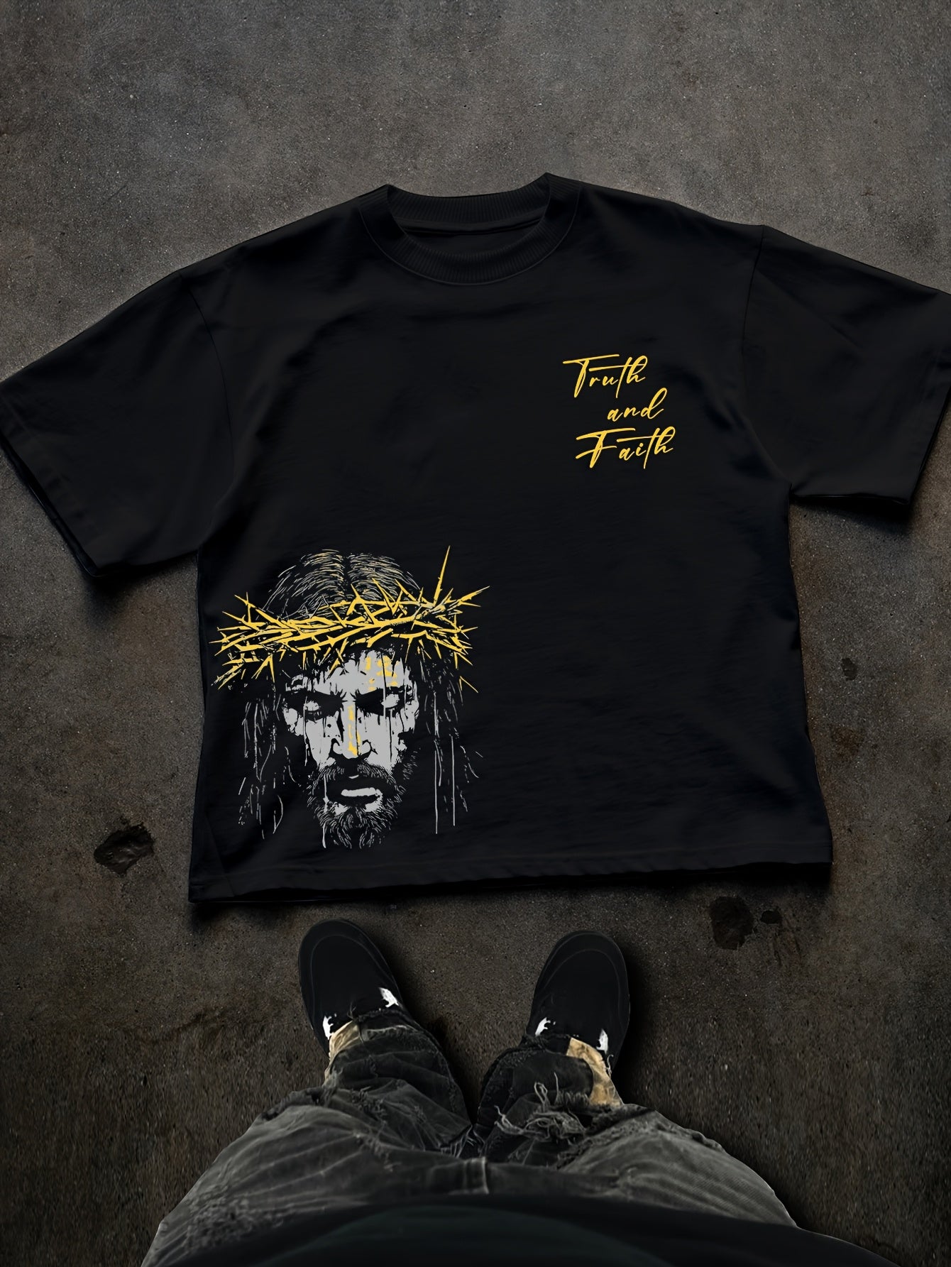 Men's Jesus Portrait Graphic T-Shirt with Thorns & Blood Splatter Art - Streetwear Style Loose Fit Breathable Summer Tee for Casual Outdoor Wear, Bold Street Style | Comfortable Fabric