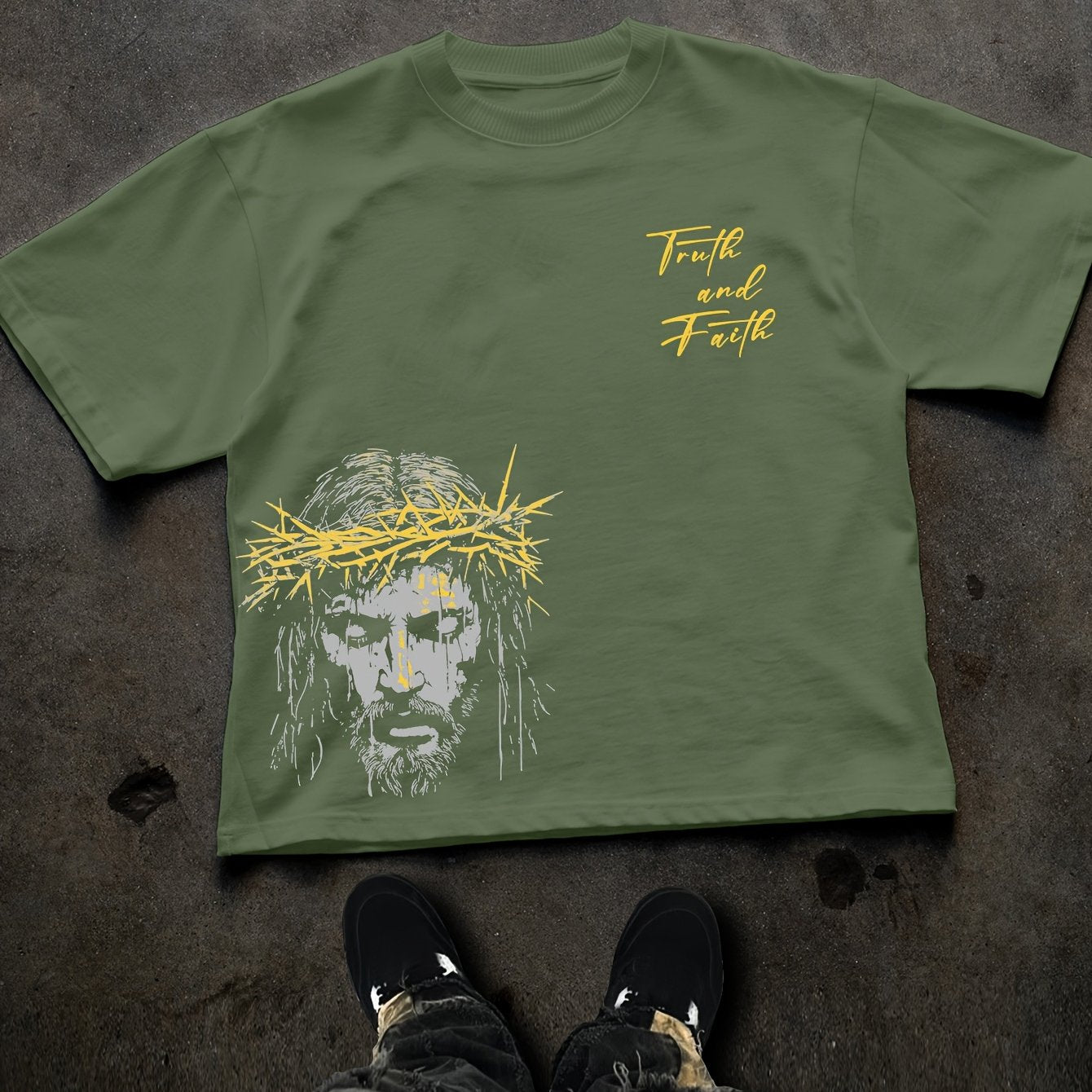 Men's Jesus Portrait Graphic T-Shirt with Thorns & Blood Splatter Art - Streetwear Style Loose Fit Breathable Summer Tee for Casual Outdoor Wear, Bold Street Style | Comfortable Fabric